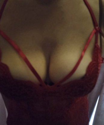 Веселая, развратная и горячая красотка приглашает в гости для утонченного отдыха и страстного времяпрепровождения. Все секреты останутся между нами. 14650, 38 лет